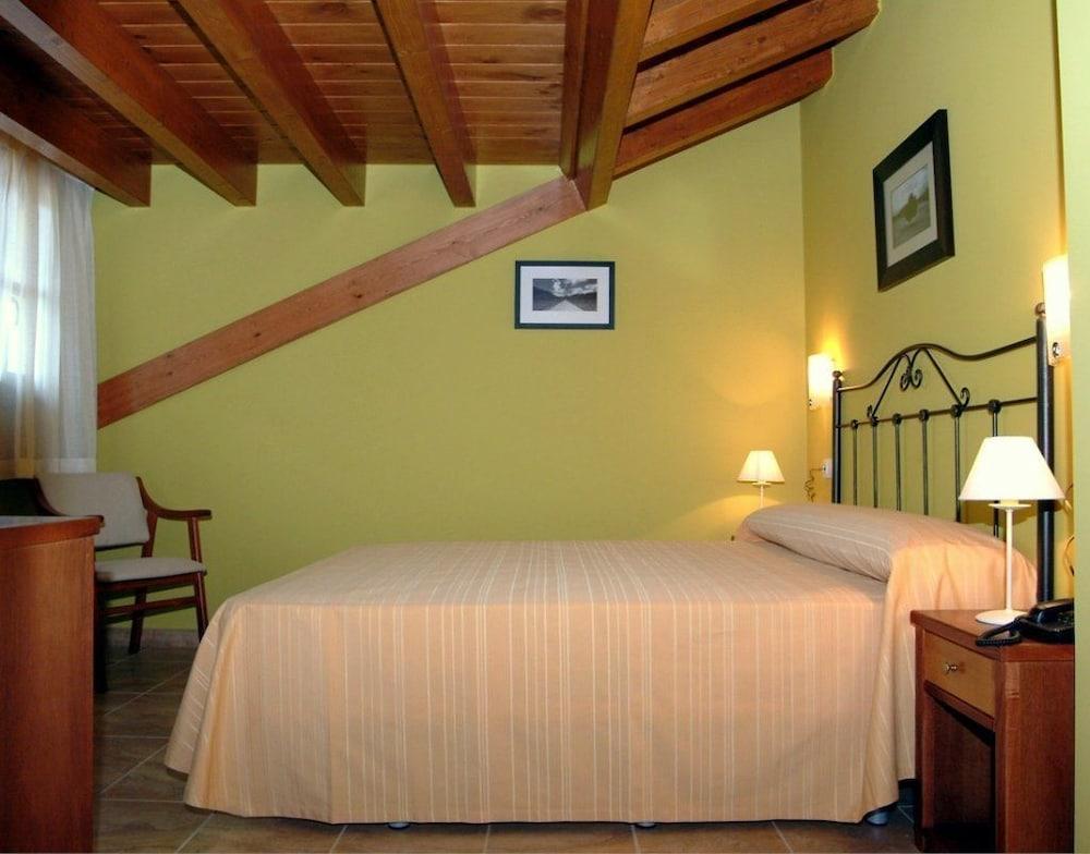 Hostal Europa Сан-Роке-дель-Асебаль Экстерьер фото